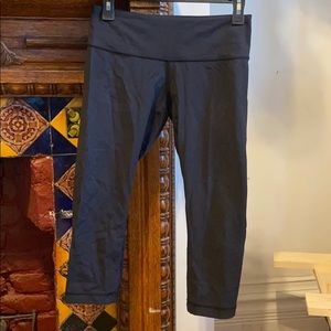 Lululemon black 3/4 leggings